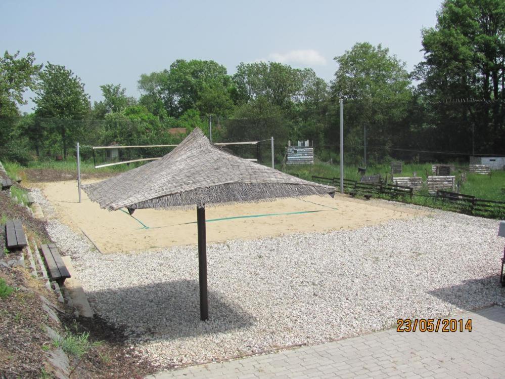 Apartmany, Penzion, Wellness U Zlate Rybky Vyskov Luaran gambar